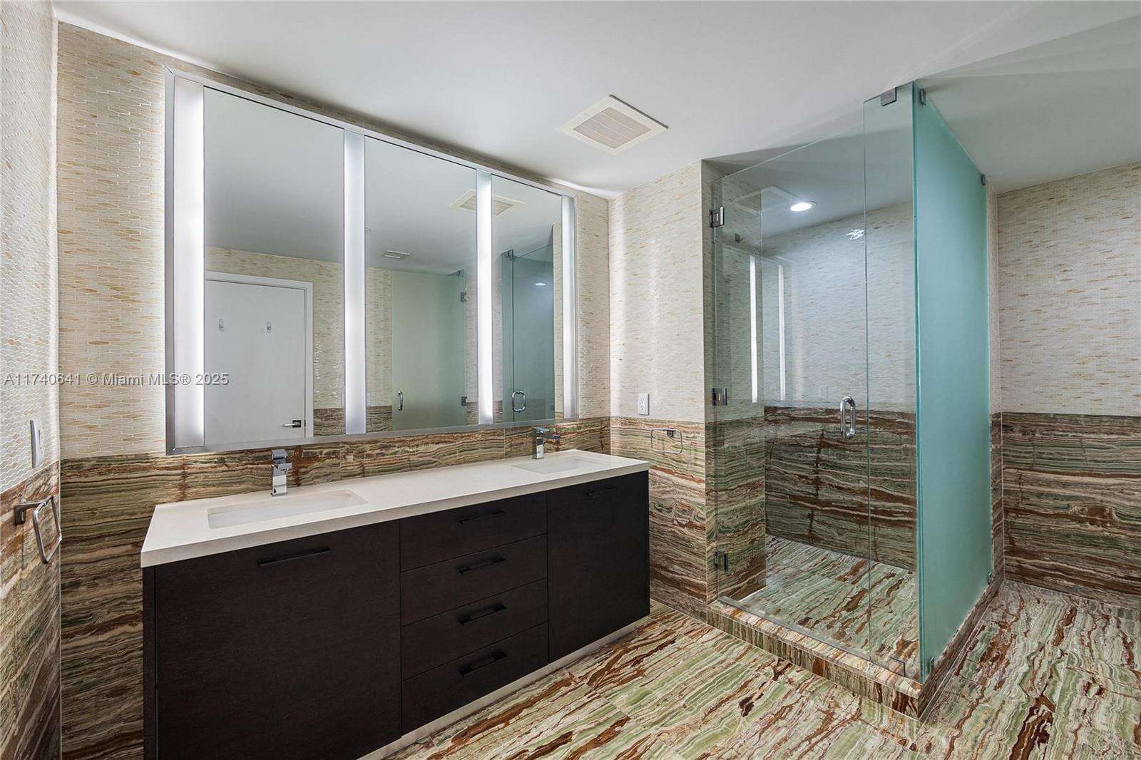 One Ocean Unit #304 | Picture 17