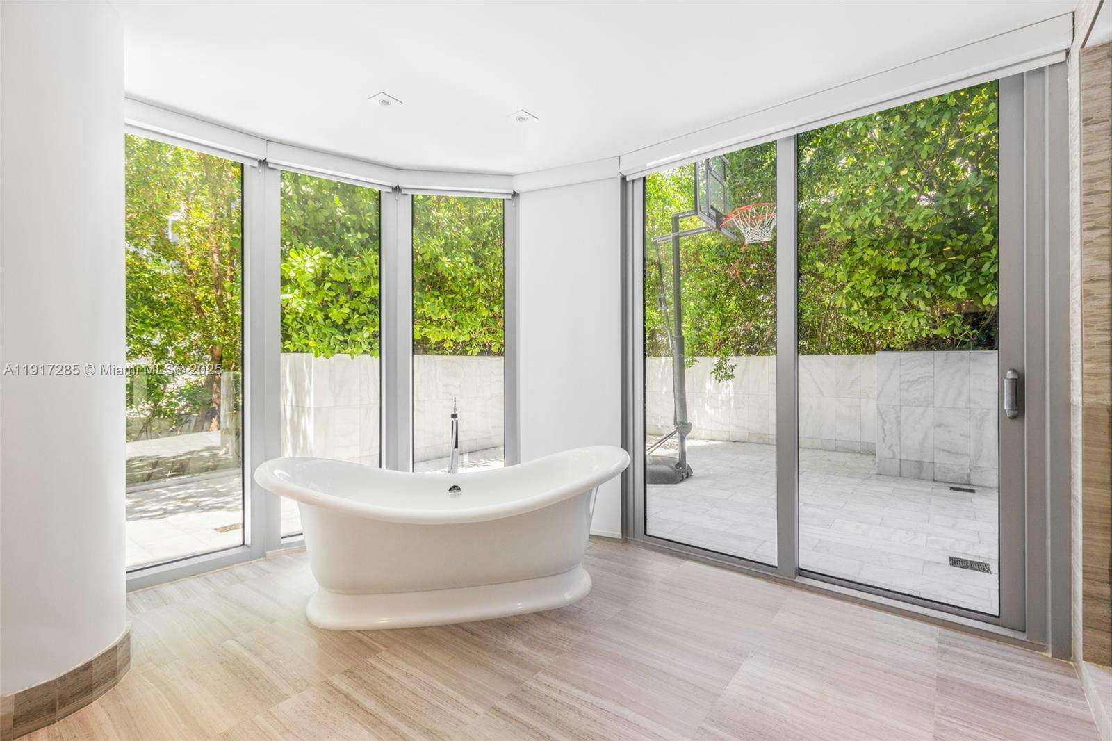 One Ocean Unit #207 | Picture 24